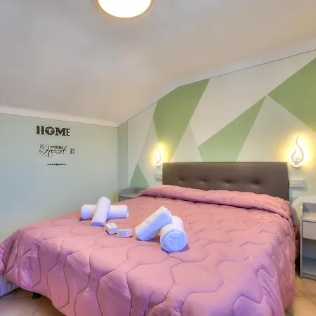 Petit Bijou De 2 Steps From - Happy شقة